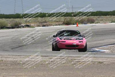 media/Jun-01-2024-CalClub SCCA (Sat) [[0aa0dc4a91]]/Group 3/Qualifying/